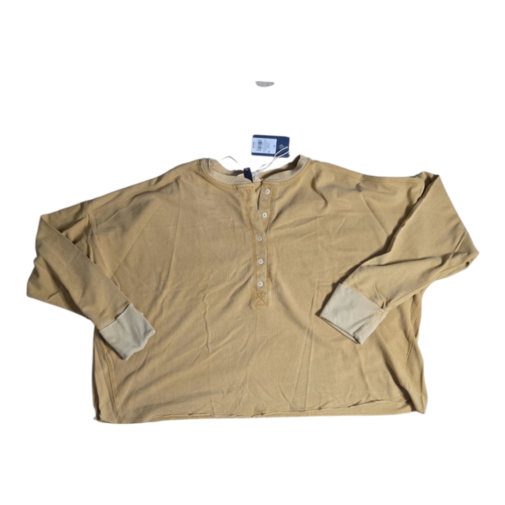 Universal Threads Henley - Picture 4 of 4